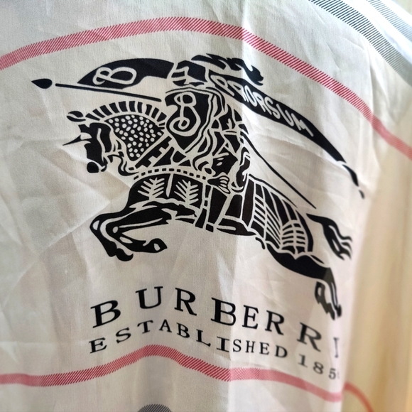 Burberry Scarf With Horse Logo- Preloved - Picture 4 of 11